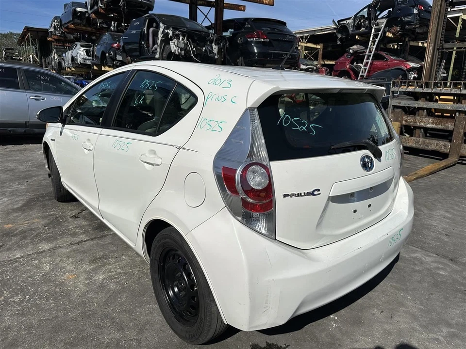Fuel Vapor Charcoal Canister 2012 13 14 15 16 17 18 19 Toyota Prius C 1.5L - Изображение 4 из 4