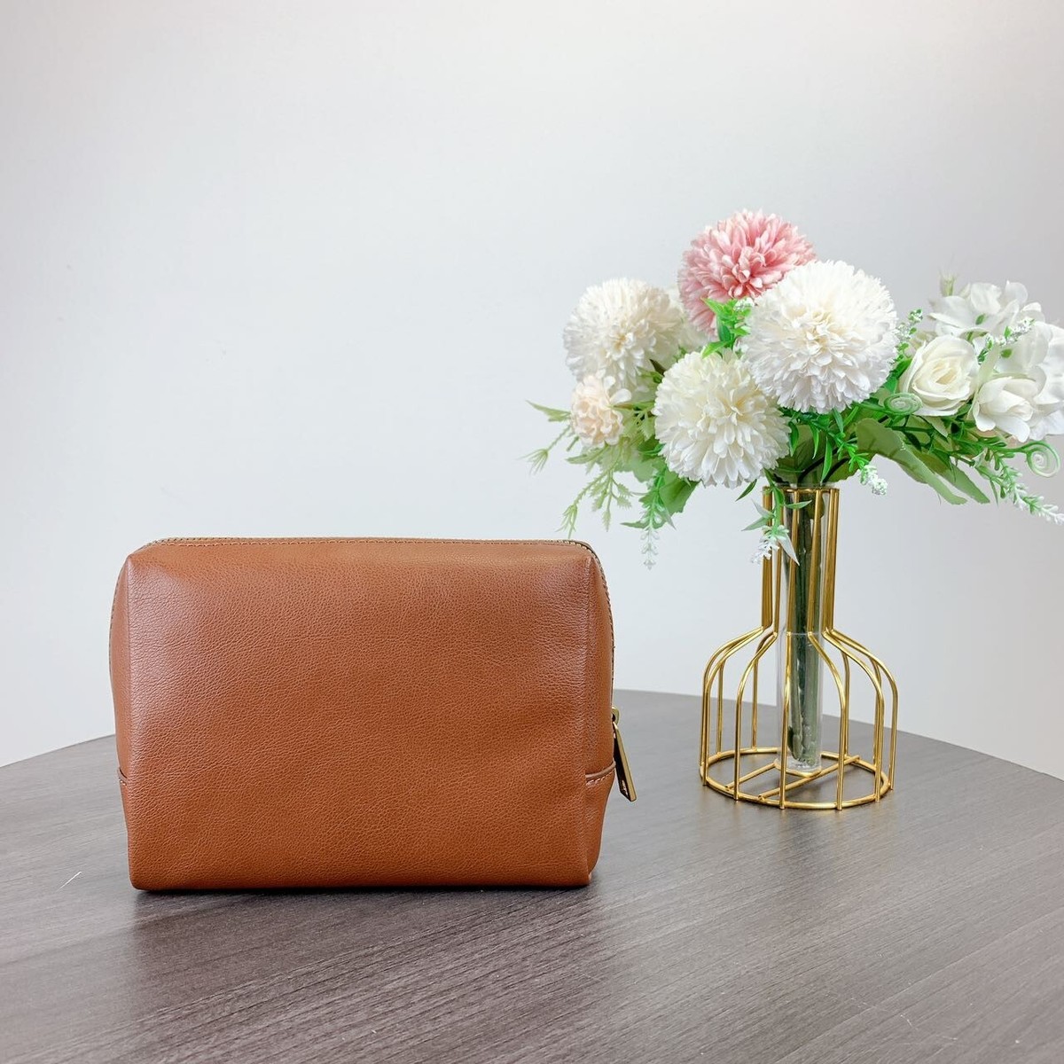 〔オフィディア〕 スモール コスメティックケース Ophidia small cosmetic case in beige and brown GG fabric | GUCCI® US