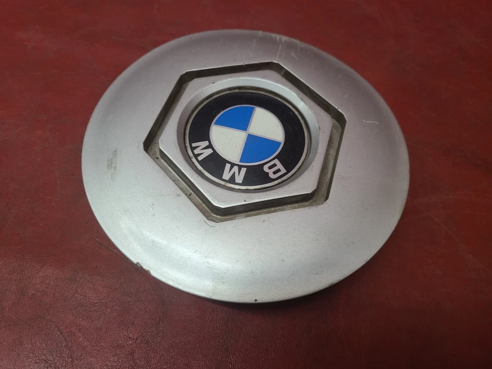 Tapacubos original BMW E32 E34 518g 518i 520i 524td 525i 525ix D=169 mm 36131180113 Foto 2 de 4