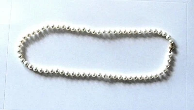ECHTE ZUCHTPERLKETTE mit 585/- 14 crt. Gelbgoldschließe 45 cm. - Bild 1 von 2