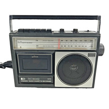 Pye Vintage Cassette Fm-Am Radio Cassette Recorder Made in Taiwan Model RC 3042