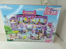 Dream Girls Friends Ice Cream Shop Building Set Retired #4513 NIB