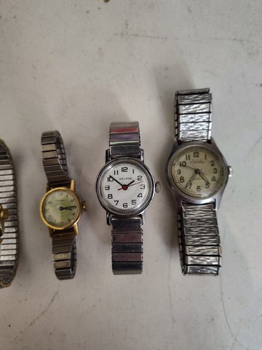 Lot of 7 Vintage Mechanical Wind-Up Watches. Timex, Medana, Kelton, Etc. - Picture 5 of 9
