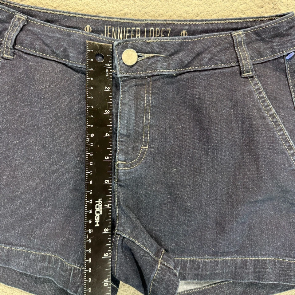 Pantalones cortos de mezclilla informales elásticos de tiro medio azul lavado oscuro Jennifer Lopez para mujer talla 0 Foto 3 de 4
