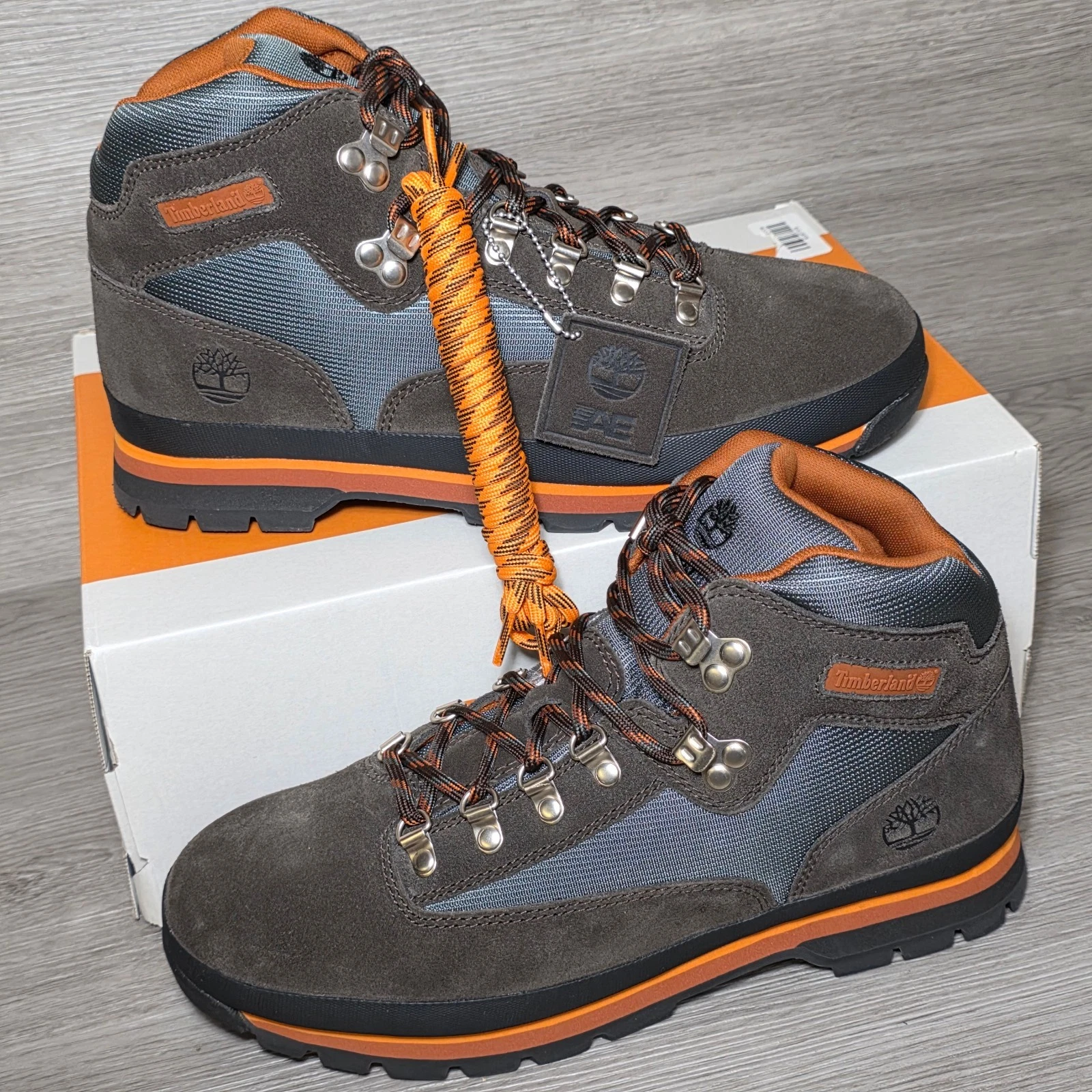 Timberland Men AE Euro Hiker Mid Lace Up Suede Leather Boots Size 11 Green Brown
Opens in a new wind