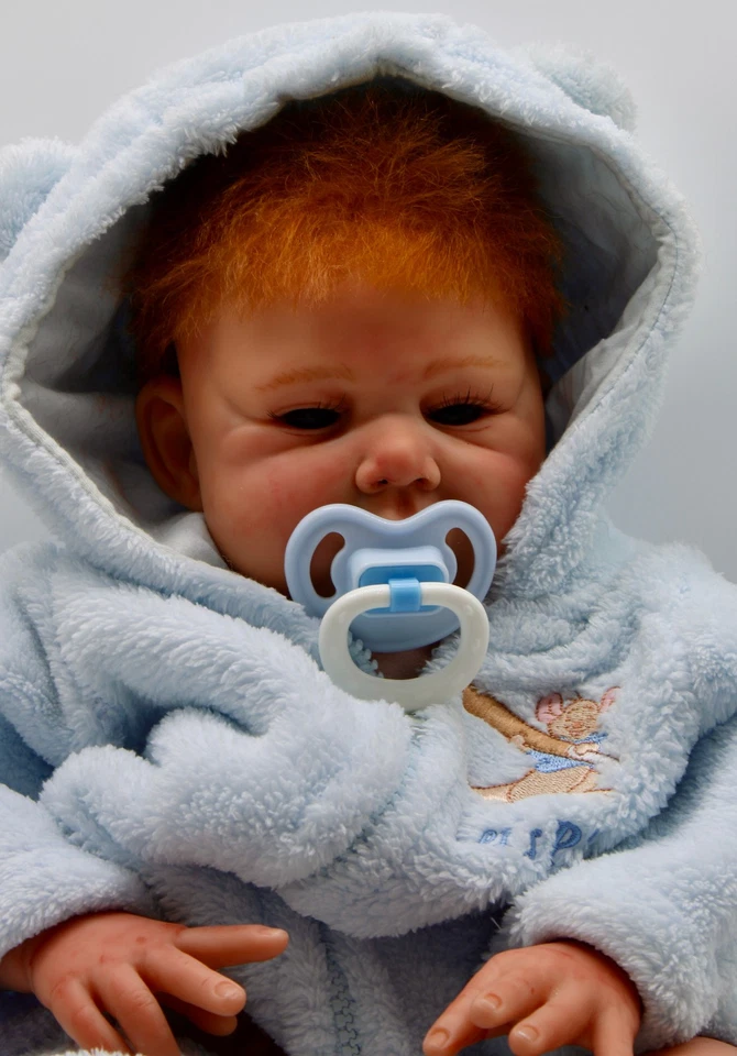 Bebé niño renacido 19” cuerpo de tela extremidades de silicona pelo rojo muñeca realista hecha en EE. UU. Foto 3 de 4