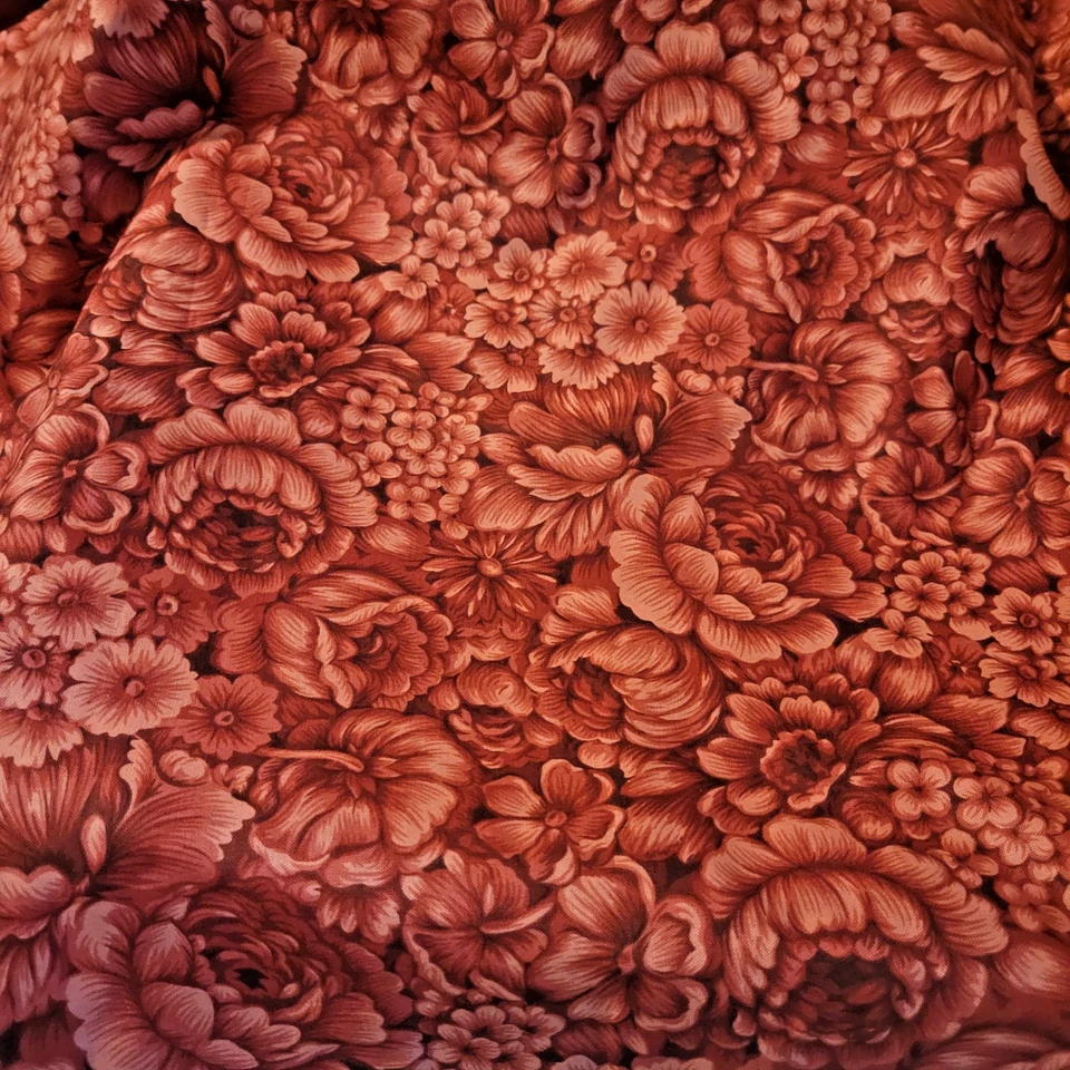 3 2/3 yardas Northcott " PLANTACIÓN" diseñado por Bonnie Benn Stratton rosa y rojo Foto 3 de 3