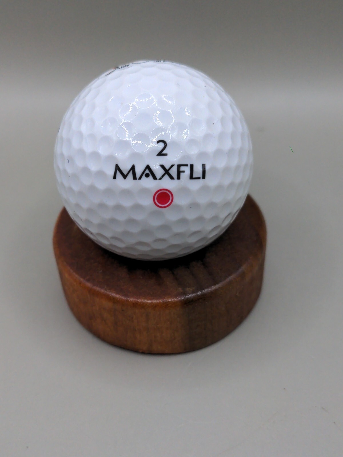 Wilson Logo Golf Ball Maxfli Collectors Display Ball Electrical Products