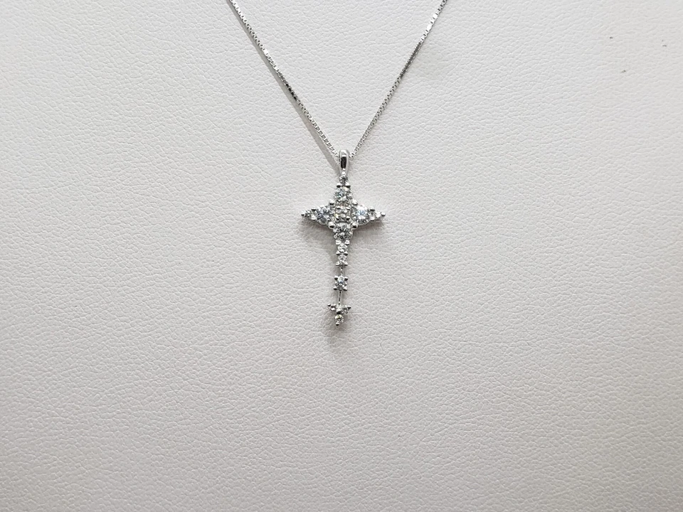 Recarlo Collar Mujer con Cruz Oro Blanco 18KT y Diamantes De 0,48 (0009) Outlet - Imagen 2 de 4