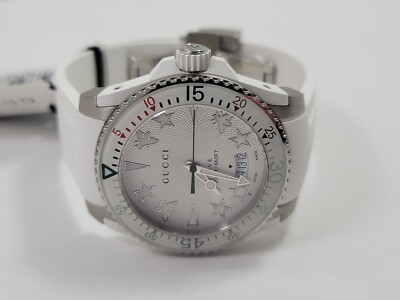 Gucci Dive SWISS Quartz White Dial Rubber Strap Stainless Steel