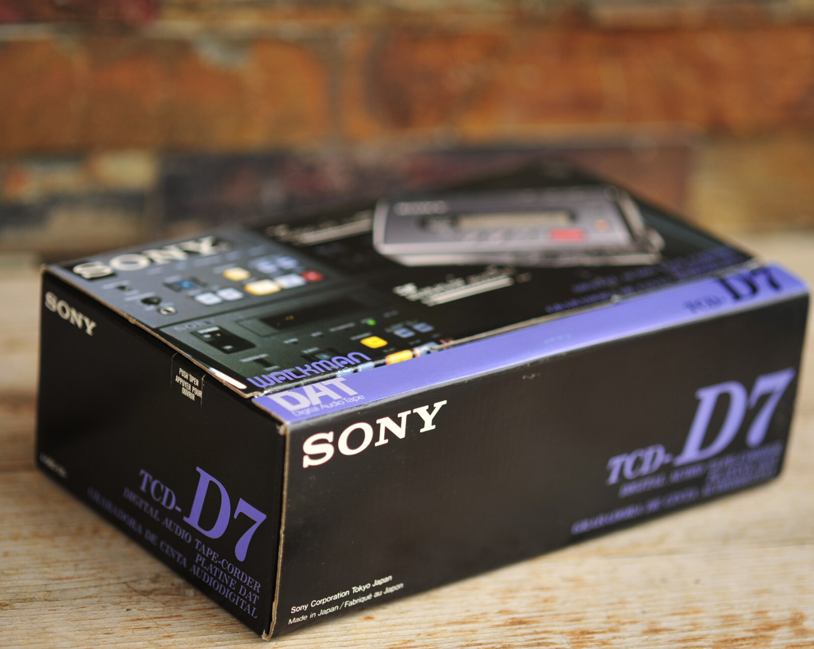 Sony Walkman TCDD7 DAT Recorder Original Box OnlyPARTS OR REPAIR