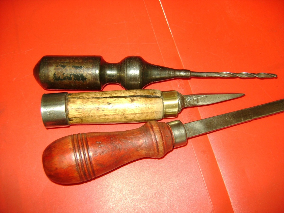 Ancien étau à Mains Bourrelier 11,5 Cm - Outil D'armurier Et Serrurier, France