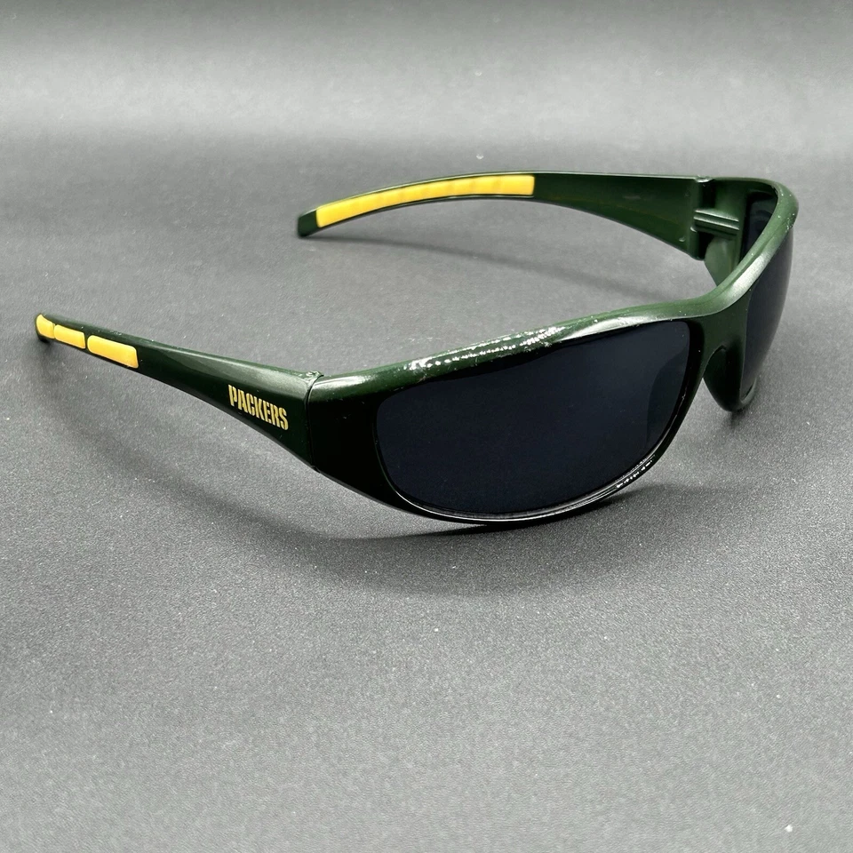 Gafas de sol envolventes Green Bay Packers verdes y doradas usadas Foto 4 de 4