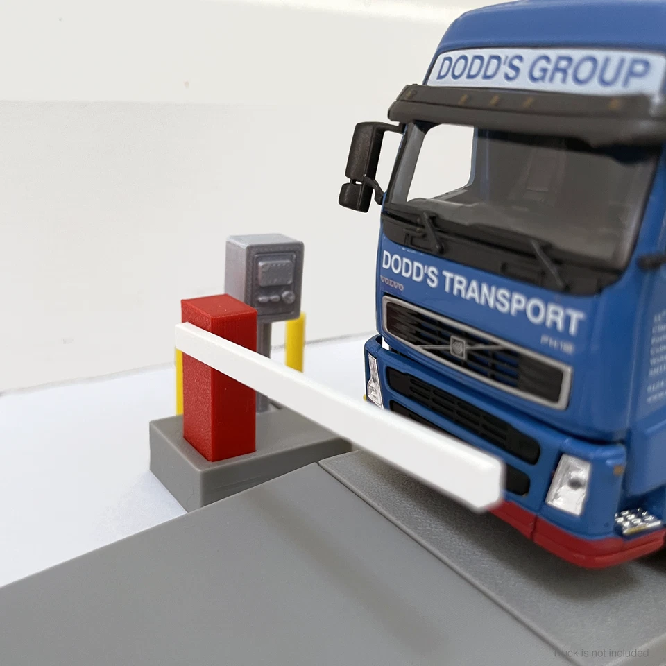 1:50 Scale Weighbridge with Screen & Barriers – Diorama Display for Trucks/Plant - Image 4 of 4