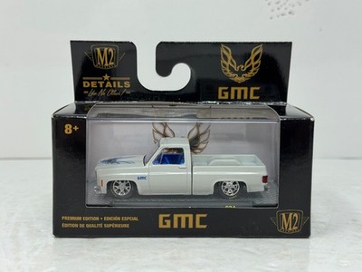 M2 Machines GMC Trans Am 1976 GMC Sierra Grande 15 Custom 1:64