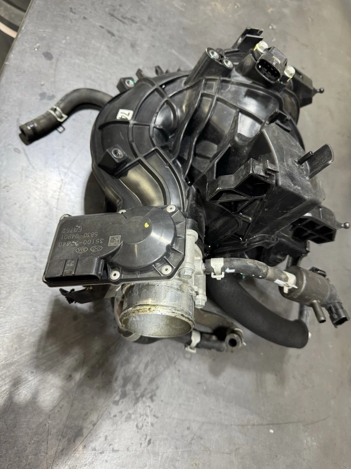 Conjunto de colector de admisión OEM Turbo 283102GTB2 para Hyundai Veloster N 2019-2021 Foto 2 de 4
