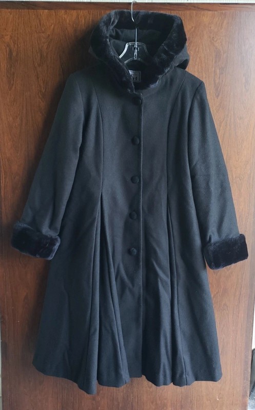 VTG Trilogi Collection Girls 16 Black Wool Dress Coat Hood fur accents pockets