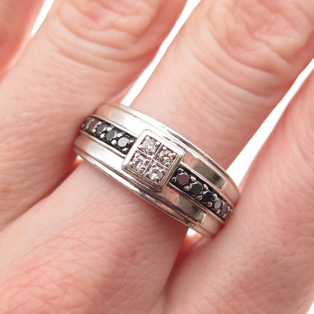 FD Felicia Design 925 Sterling Silver Real Black & White Diamond