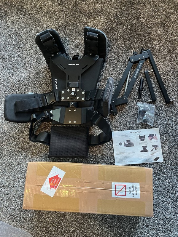 Flycam HD-3000 Handheld Video Camera Stabilizer w Comfort Arm Vest (3.5kg/7.7lb)