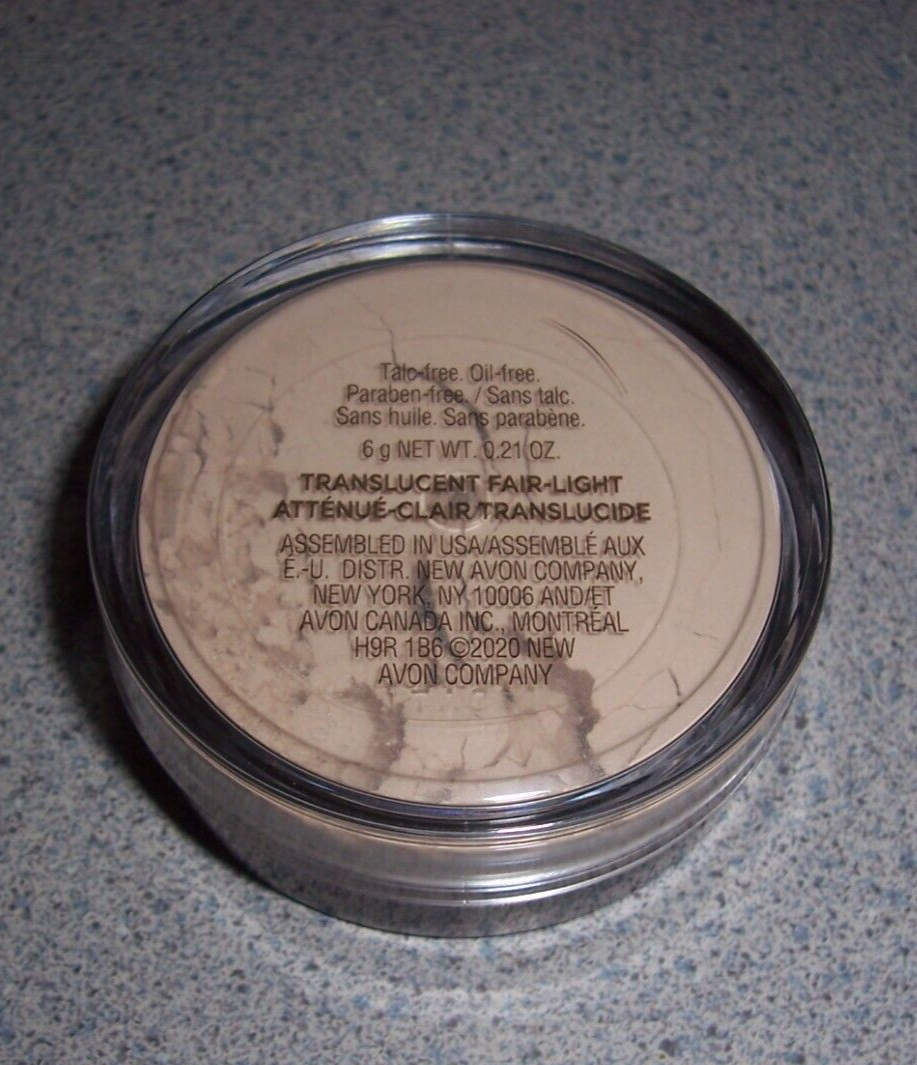 AVON MAGIX DUST FINISHING POWDER TRANSLUCENT FAIRLIGHT 0.21 OZ BOXED