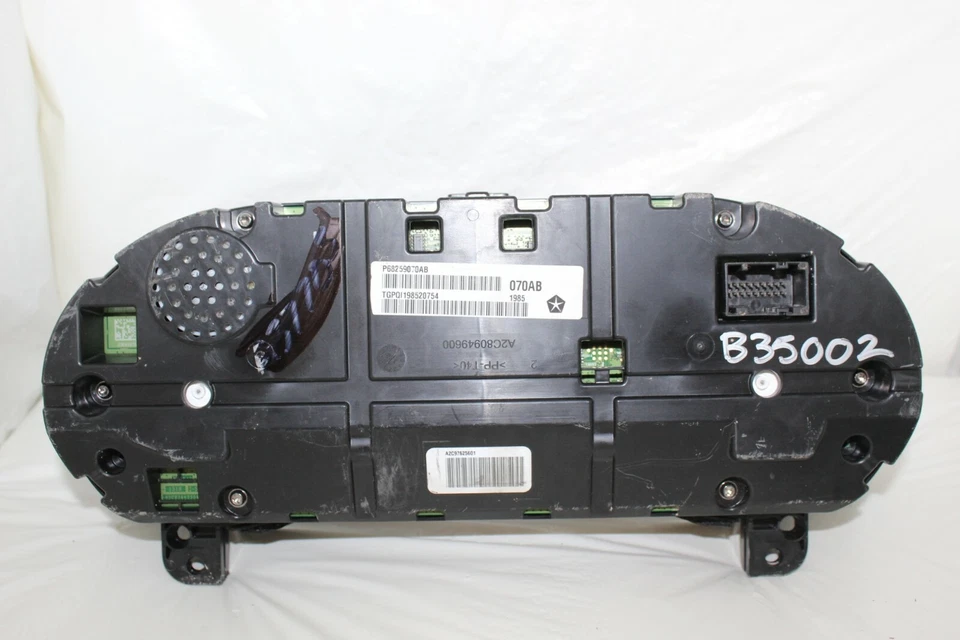 Cuadro de instrumentos velocímetro indicadores de panel de instrumentos Chrysler 200 2016 6.392 millas Foto 4 de 4