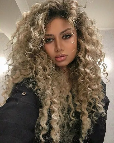 Share more than 159 hairstyles for long blonde hair best - tnbvietnam