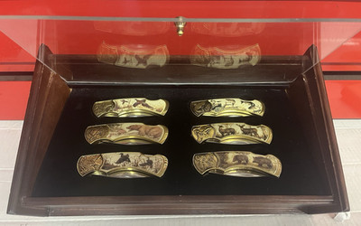 Lot of 6 Franklin Mint Wildlife Hunting Folding Pocket Knives, In Case