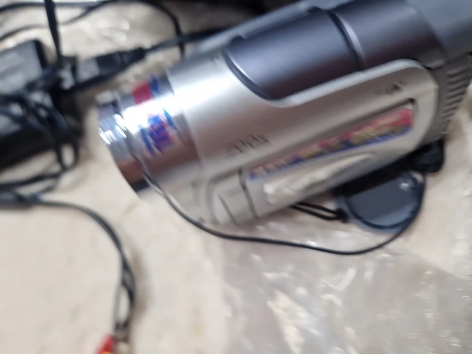 JVC GR-D50AS Digital Camcorder Tested Plus Charger Battery Case ETC - Image 4 of 4