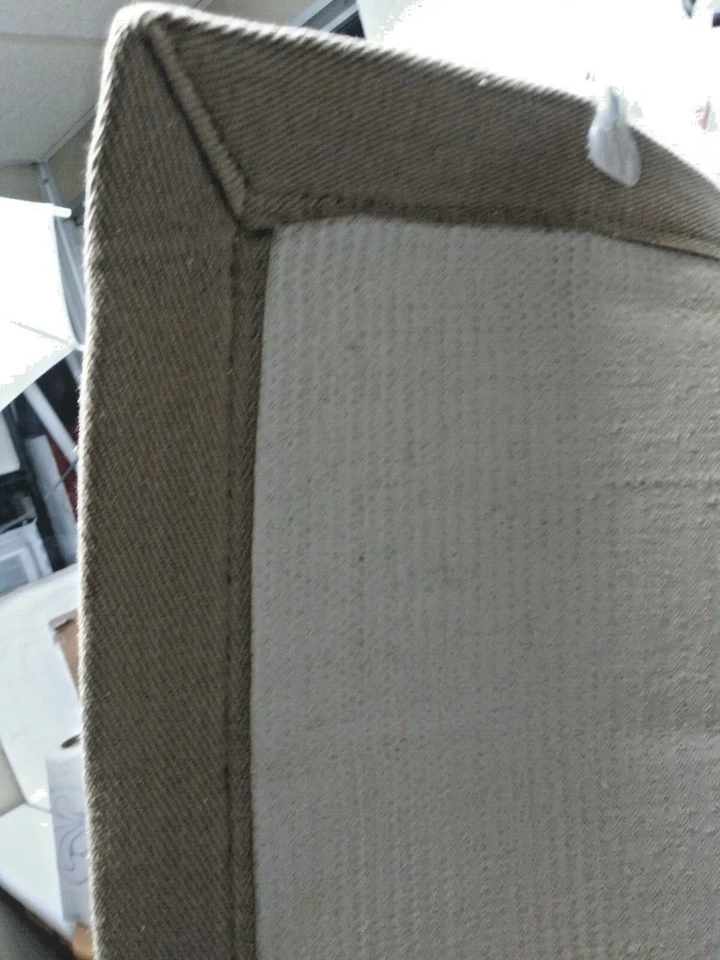 Safavieh Natural Fiber Collection Hand Woven Maize/Wheat Sisal 6x2 Rug T26 #2 - Image 3 of 4