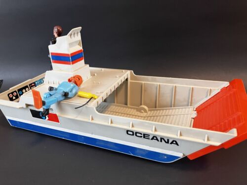 Matchbox Lesney Oceana Mobile Action Command Vehicle von 1973 mit 2 Figuren