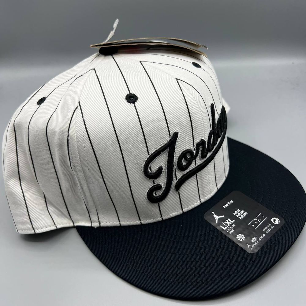 Air Jordan Hat Men L-XL White Baron 45 Pinstripes Jumpman