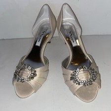 Prom/Wedding Heels Nina New York Shoes Ivory/Cream Satin 2  Heels W/Jewel Sz 7.5