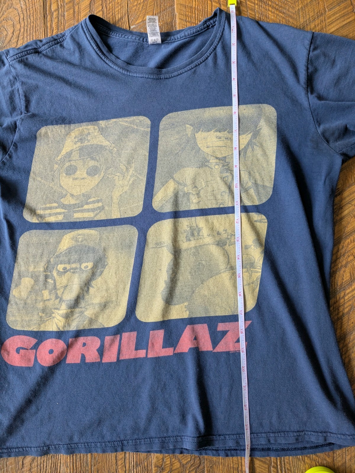 Gorillaz Plastic Beach 2010 Tour Tee - Medium (M) - R… - Gem