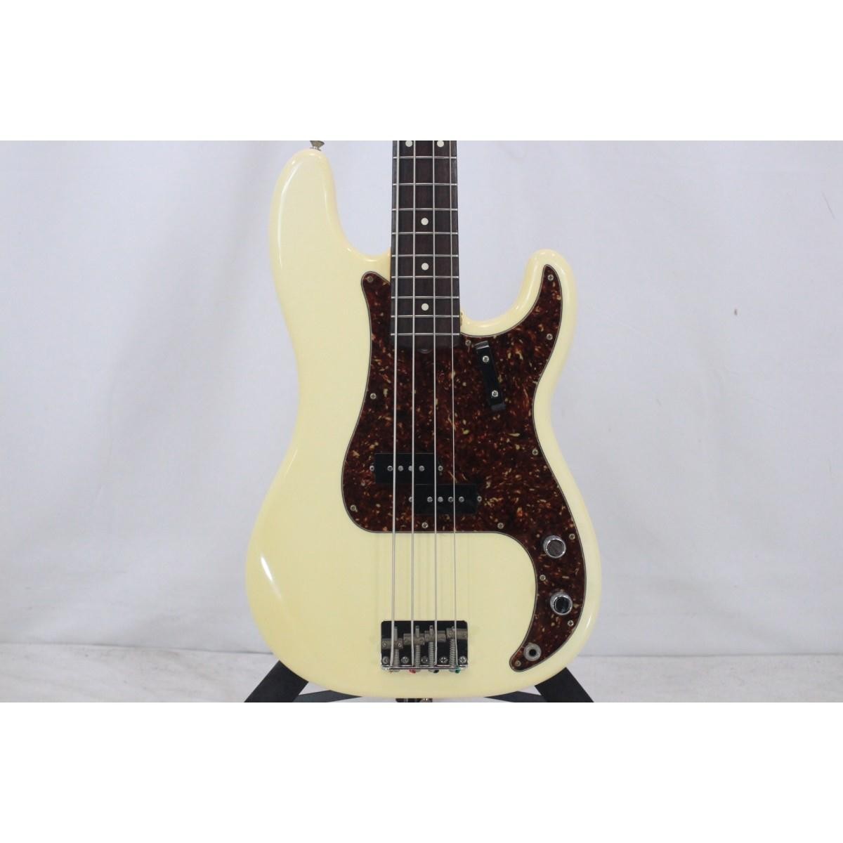 Fender 62 Precision Bass American Vintage Alder Body Maple Neck Used