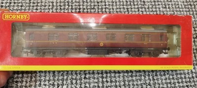 Hornby R4230  LMS CORRIDOR 1ST CLASS, New,
