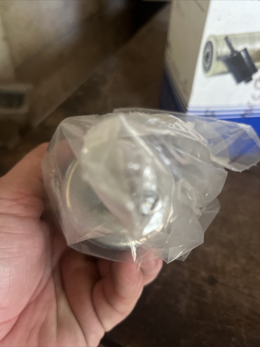 NOS Carquest 86243 Fuel Filter Same As Wix 33243 | eBay