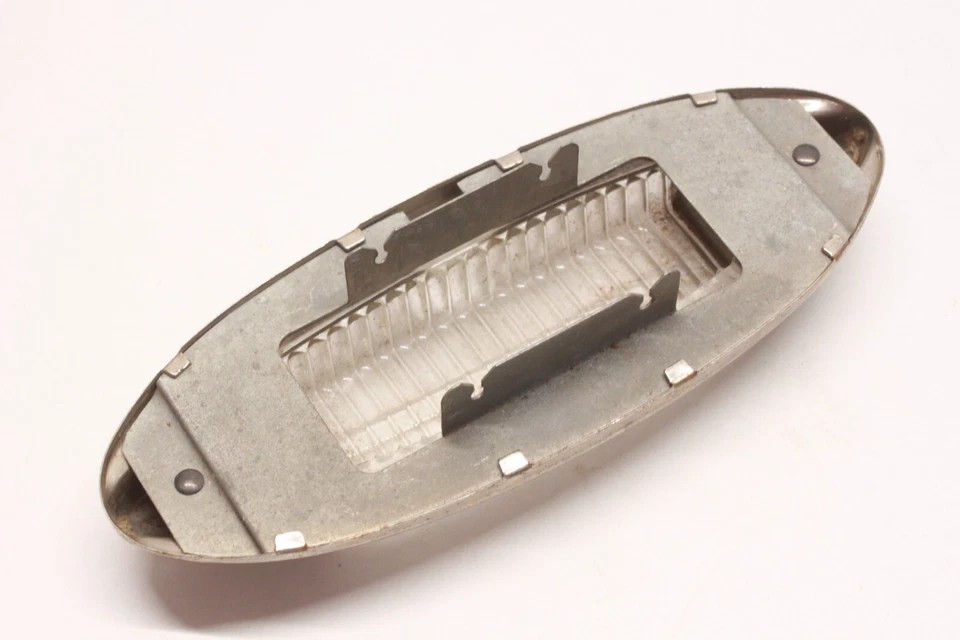 Lente de vidrio con luz domo interior de camión Hudson original 1947 1948 1949 con bisel 1 Foto 4 de 4