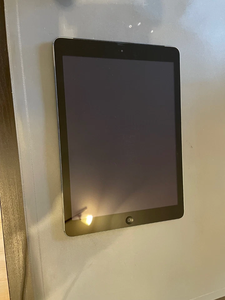 Apple iPad Air 64 · 64GB · Wi-Fi, Foto 2 von 5