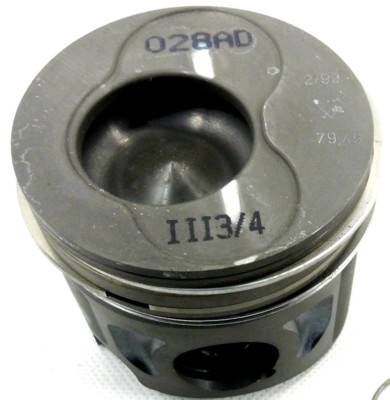 038107065E Neu  VW Skoda Seat Kolben 1,9SD Disel  79,49 mm. 3-4 Zylinder