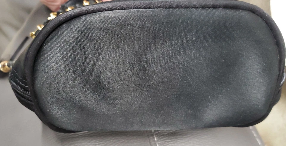 Moschino Princess Designer Black Gold Chain Bucket bag purse - Image 4 of 4