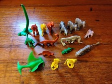 MPC Prehistoric Cave Man And Dinosaurs. Lot Of 17 Pieces.