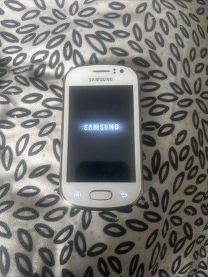 Samsung Galaxy Fame GT-S6810P weiß Android Smartphone Strom getestet sehr guter Zustand