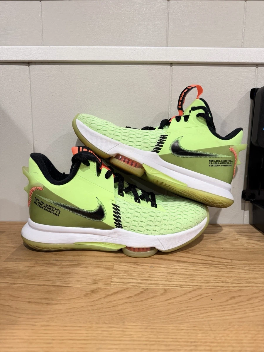 Nike LeBron Witness 5 Grinch | eBay