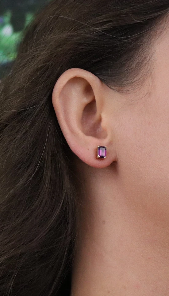 Brincos de granada de rodolita natural ouro amarelo 10k com pino 5/16" x 3/16" polegadas - Imagem 2 de 4