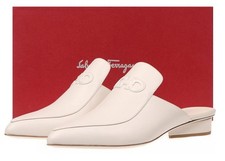 NEW SALVATORE FERRAGAMO MALFA 20 IVORY LEATHER LOW HEELS SHOES 9.5 C