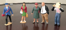 VINTAGE LOT OF SIX MEN  WOMEN FIGURES for  G  SCALE TRAIN LAYOUT