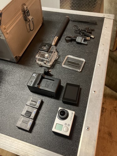 GoPro HERO3 Bundle with Accessories - Picture 2 of 8