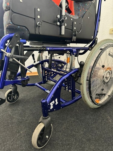 BeRollka F1 Racer Untergestell Sitzeinheit Therapiestuhl Kinder Pflegerollstuhl - Bild 11 von 11