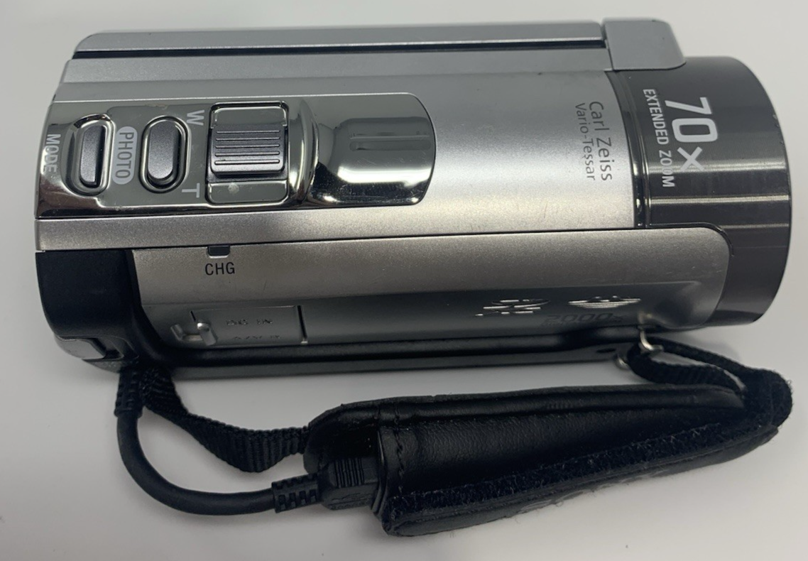 Sony Handycam DCR-SX65 Camcorder 4GB 70x Extended Zoom Silver NO