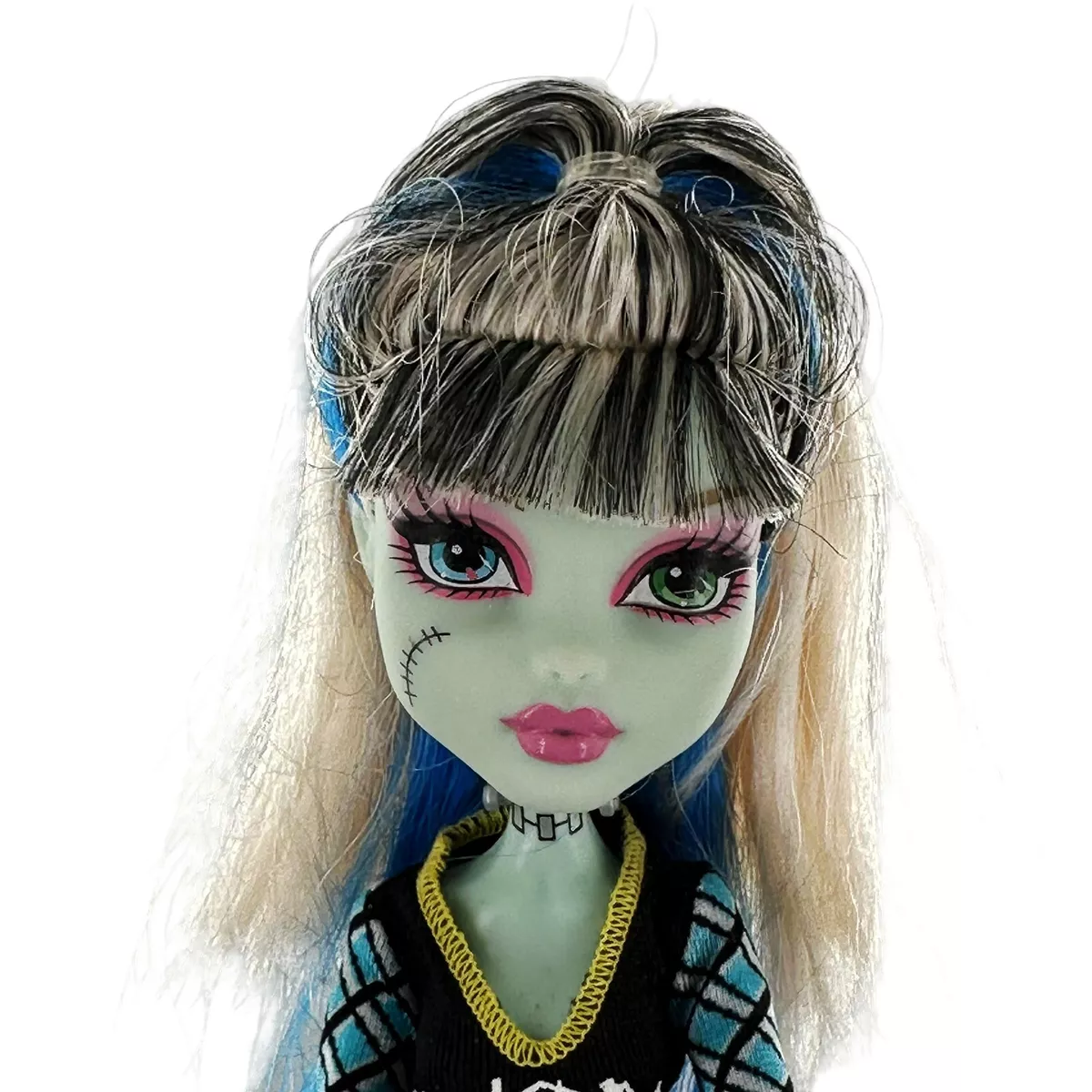 Frankie Stein - Monster High: Ghoul Spirit (Mattel, 2013) *Leia a